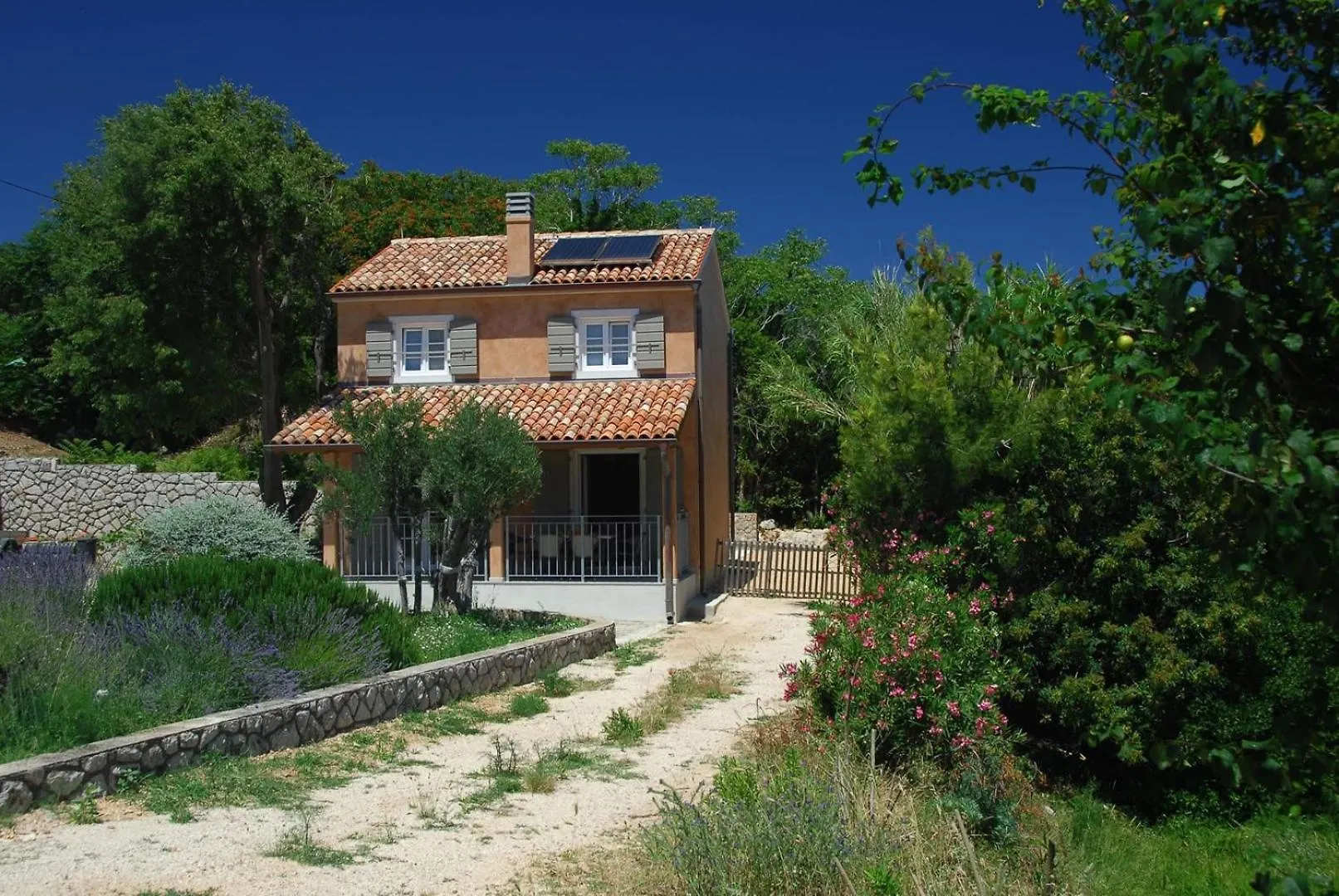 Charming Holiday House Bella 250M From The Beach Villa Nerezine