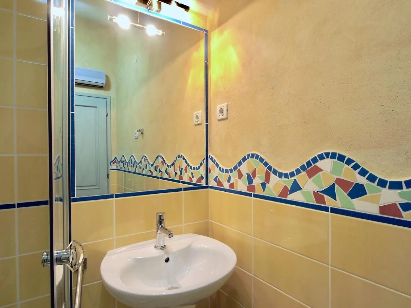 Charming Holiday House Bella 250M From The Beach Villa Nerezine 0*,