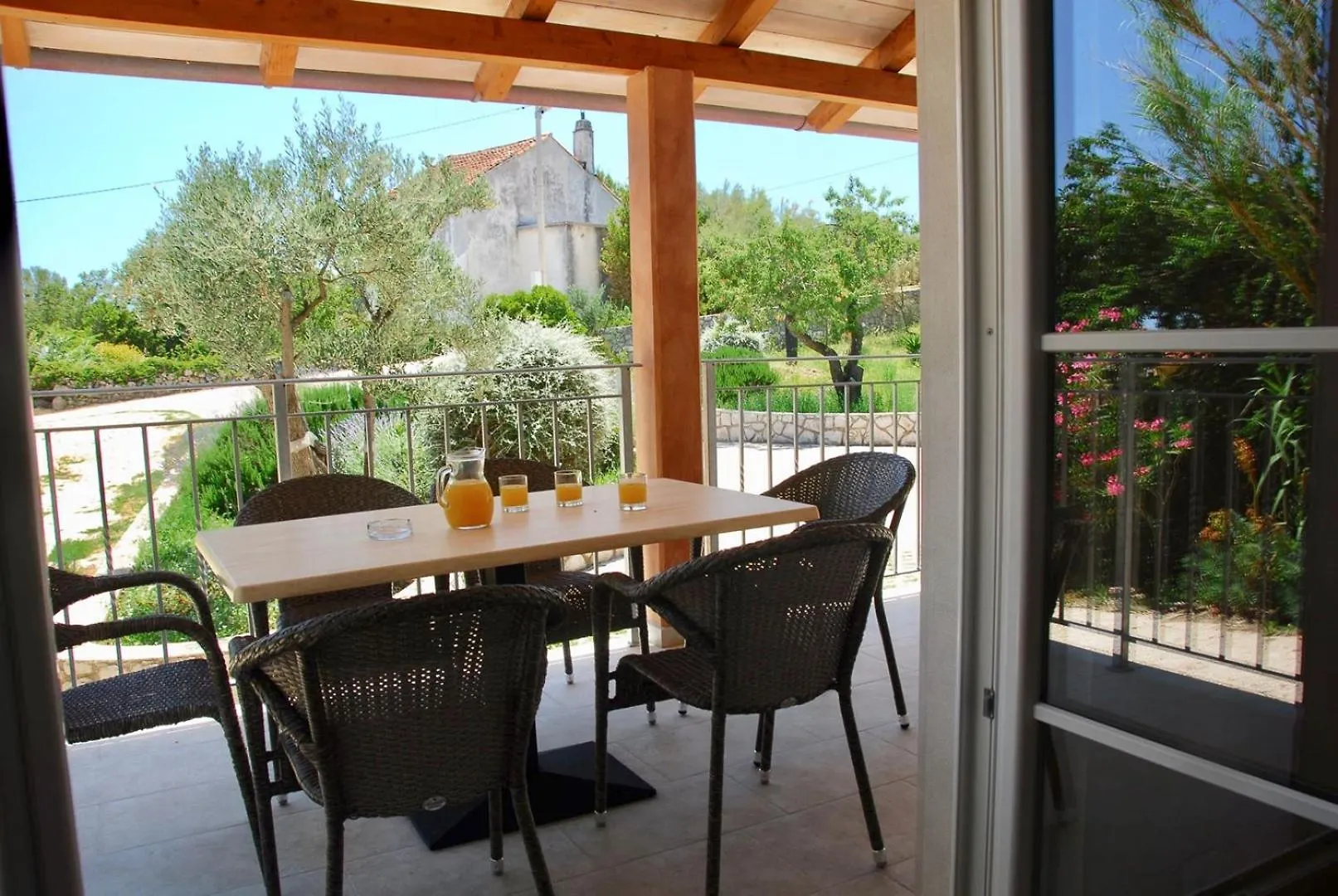 Vila Charming Holiday House Bella 250M From The Beach Nerezine Prázdninový dům